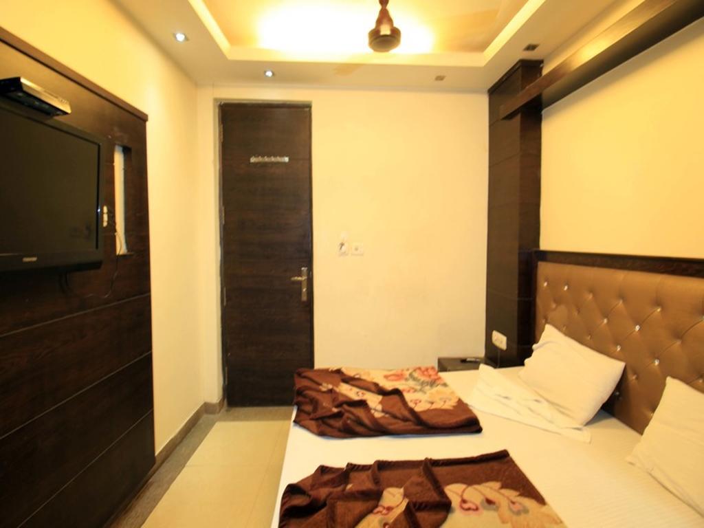 Adb Rooms Hotel Chander Palace Neu-Delhi Exterior foto