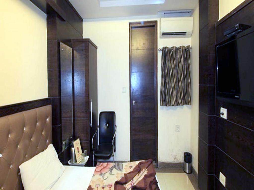 Adb Rooms Hotel Chander Palace Neu-Delhi Exterior foto